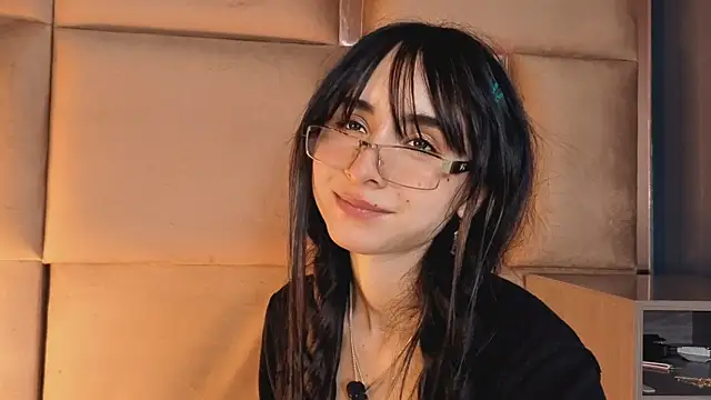 angelinepossy from StripChat is Freechat
