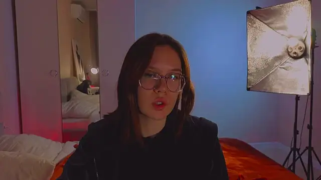 Mia_Luw