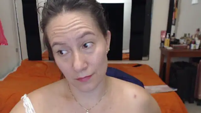 catrina-83 - CATRINA-83's free webcam