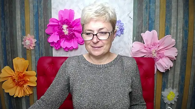 emiliagree - EmiliaGree's free webcam - UK Sex Cams