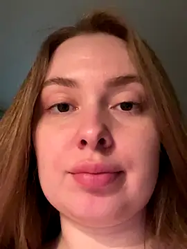 DeniMilkyyyyy from StripChat is Freechat