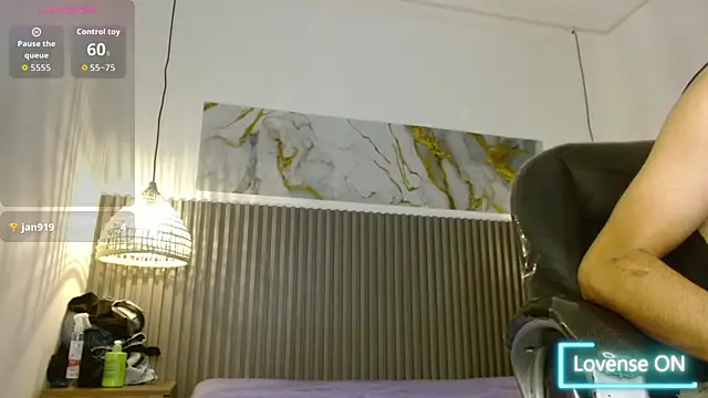 dyla_n18 (M young) - play with my ass , cock and cum public