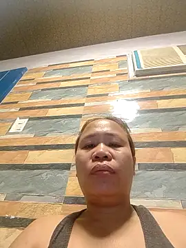 squirtshantal