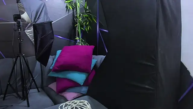 playsgirlhot - Playsgirlhot's free webcam - UK Sex Cams