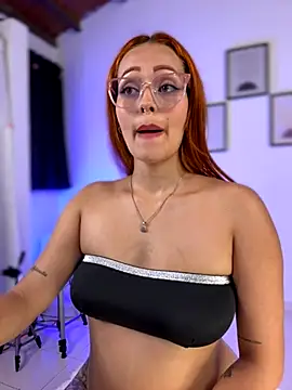 Miss-Abbii