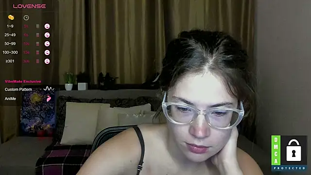 Alicia_redfollow