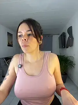 carolina16love - Carolina16love's free webcam - UK Sex Cams