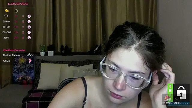 Alicia_redfollow