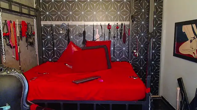 Lorna_cox_bdsm
