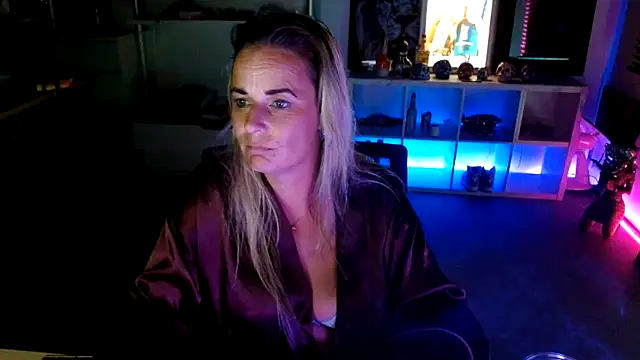 MystiqueMaven