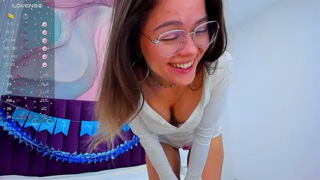 Kelly_Cuutie