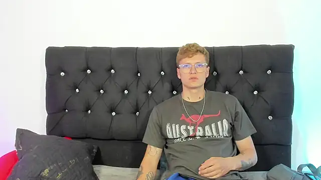a_sexy_couple__ - A_sexy_couple__'s free webcam - UK Sex Cams