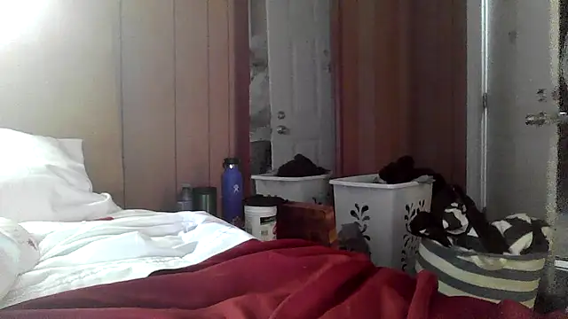 yourcourage1 - Yourcourage1's free webcam