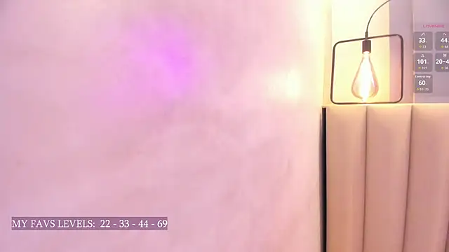 Naomymonroe_
