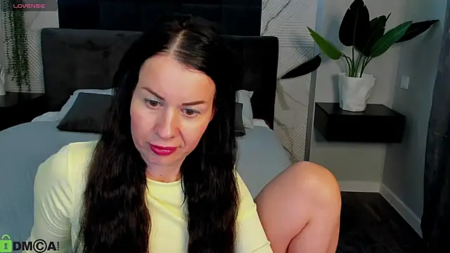 Stella_Leon
