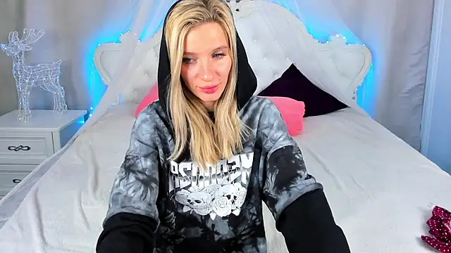 AlinaLovelyX