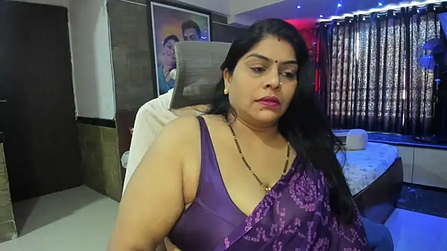  Indiancouple25 chat room