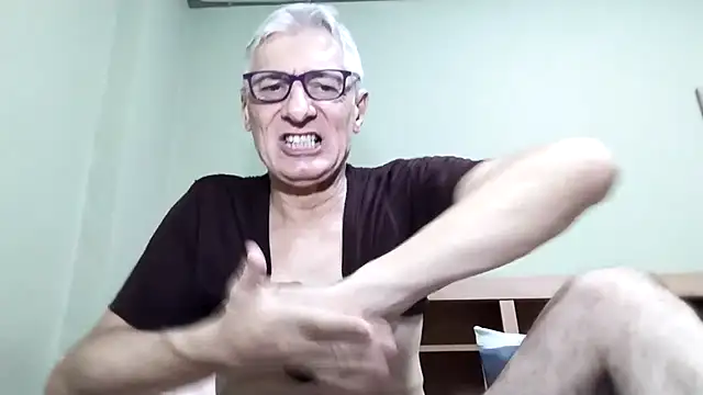 BIGUNCUTHARDCOCK
