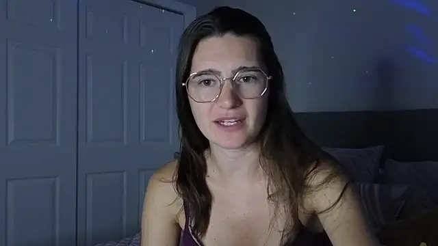 bambifarrina - Bambifarrina's free webcam - UK Sex Cams