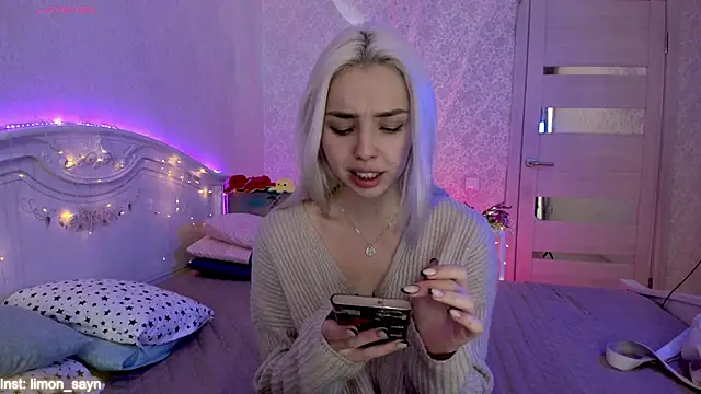 LillyMoure_