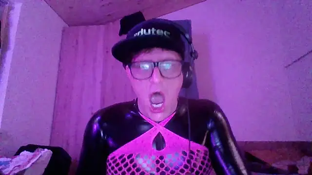 Bigthroaterboy