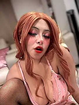 seraphine23 from StripChat is Group