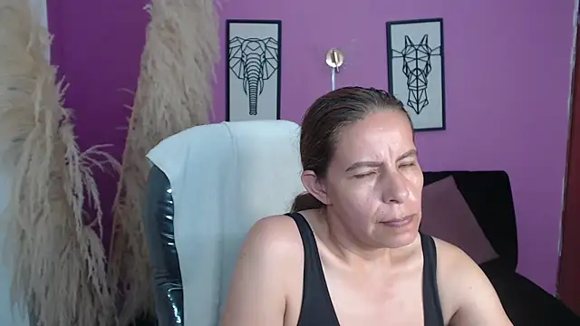 Milf_karlye