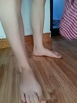 minhchauxxx19 - MinhChauXXX19's free webcam