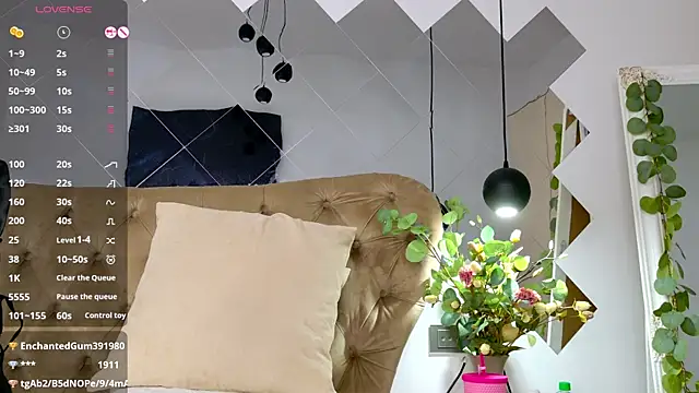 tiffanywestx - TiffanyWestX's free webcam - UK Sex Cams