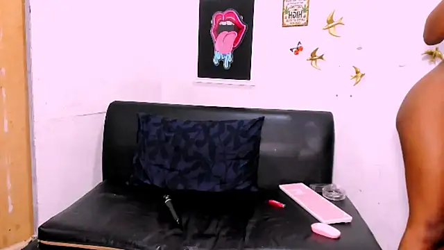 Ebonydollxx