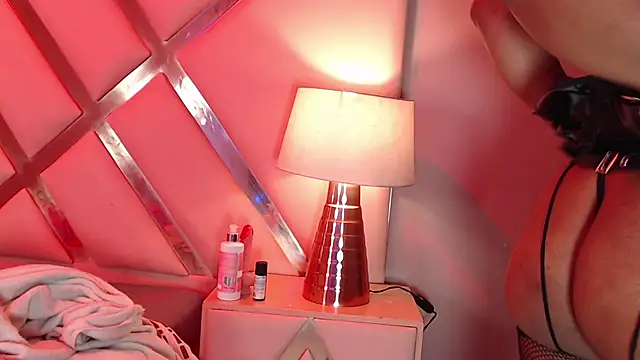 anahismonroe - AnahisMonroe's free webcam