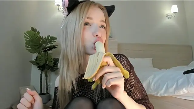  Nana_Wilson chat room