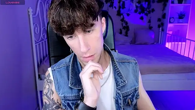 mark_caron (M young) - #beardy #bisexuals #brunettes #cam2cam #cei #cheapest-privates #cock-rating #dirty-talk #ejaculation #flashing #flexing #foot-fetish #handjob #hd #jerk-off-instruction #leather #masturbation #muscular #oil-show #orgasm #recordable-publics #small-audience #smoking #spanking #sph #striptease #tattoos #white #young