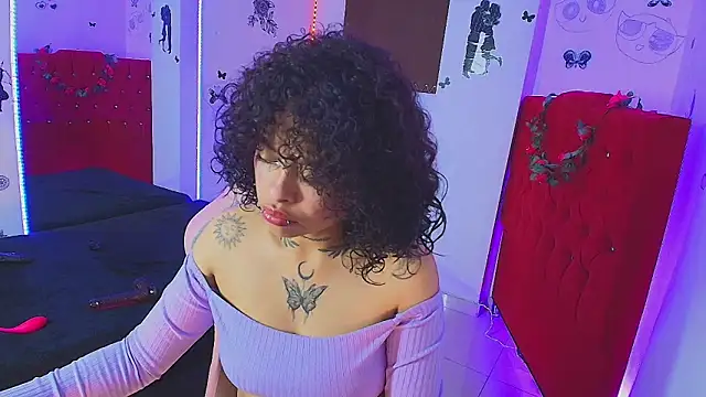 mia_hernnandez
