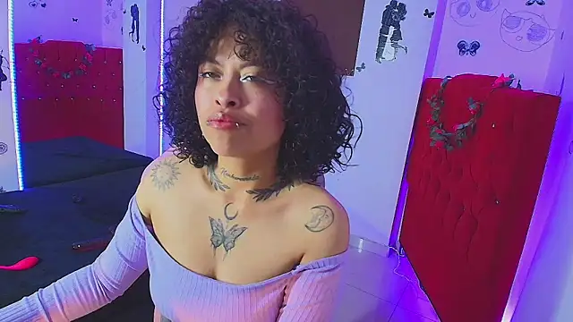 mia_hernnandez