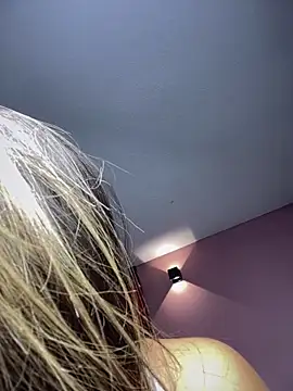 ZoeMillerPink_
