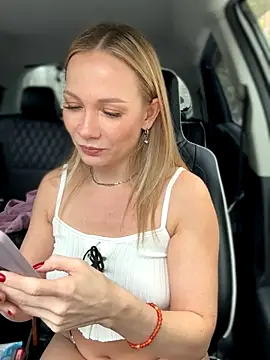 LavenderHot from StripChat is Freechat