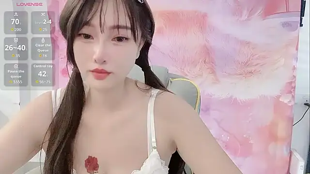 Crush-7ii on StripChat