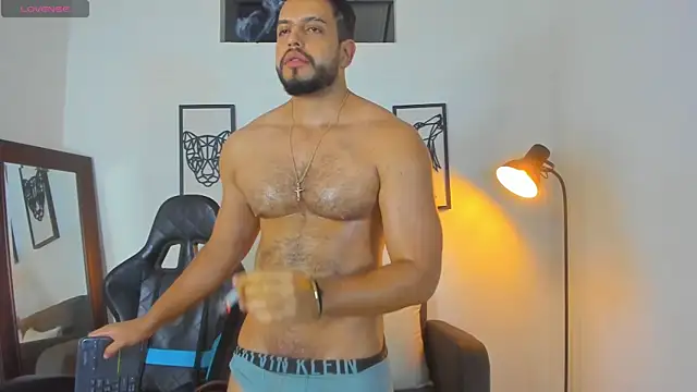 justin_kingx7 - Justin_kingX7's free webcam - UK Sex Cams