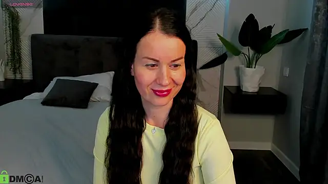 Stella_Leon