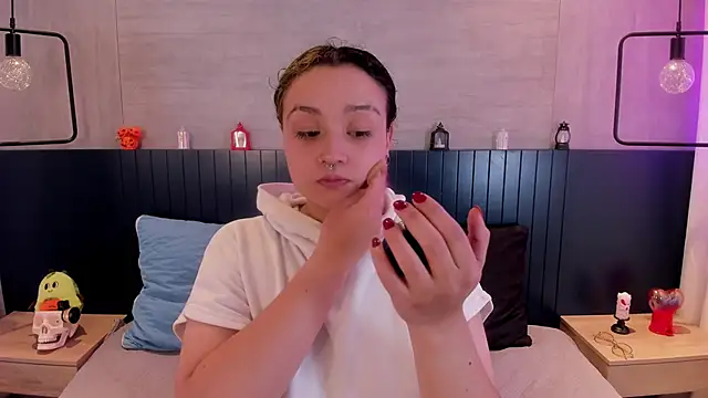 tara_black