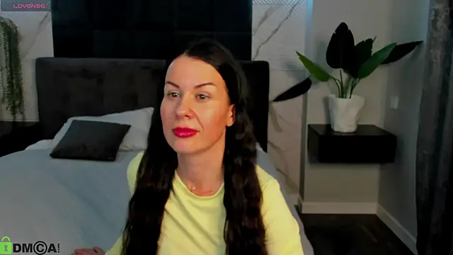 Stella_Leon
