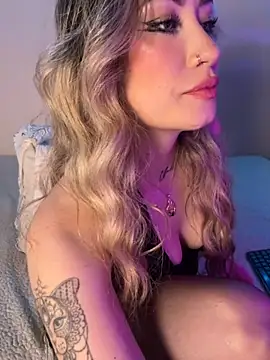 Lally_Valencia__