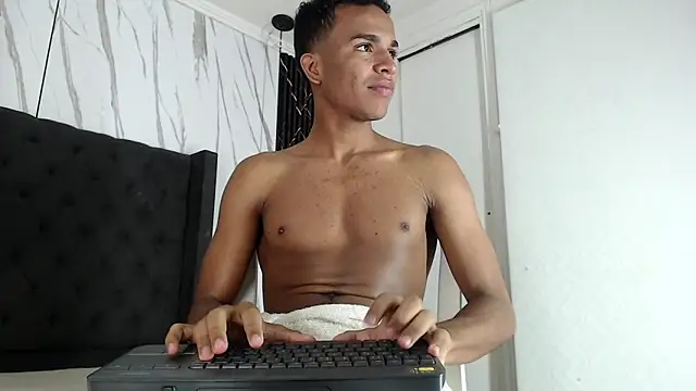 aston_xvera