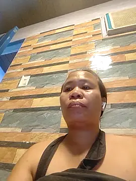 squirtshantal