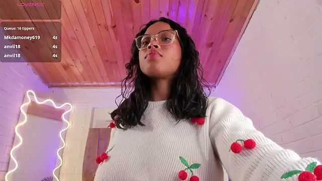 penelope_tay1