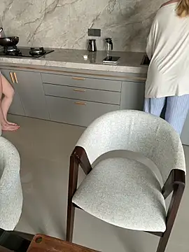 Nura_n_Sarah