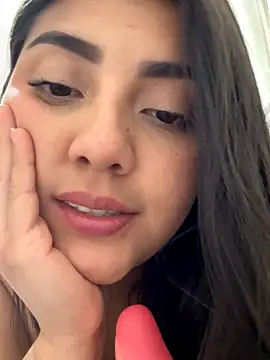 lupe_19 - Lupe_19's free webcam