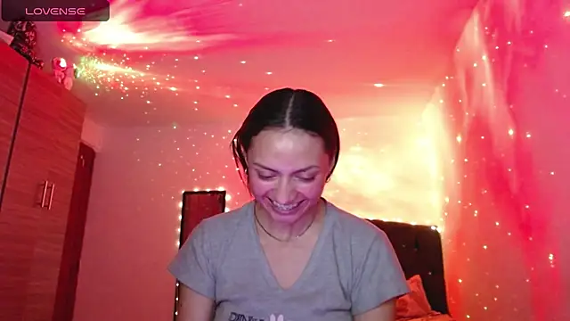 holy_juli - Holy_juli's free webcam - UK Sex Cams