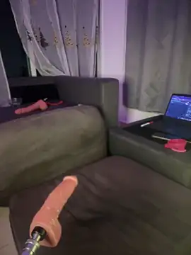 MerlyG webcam